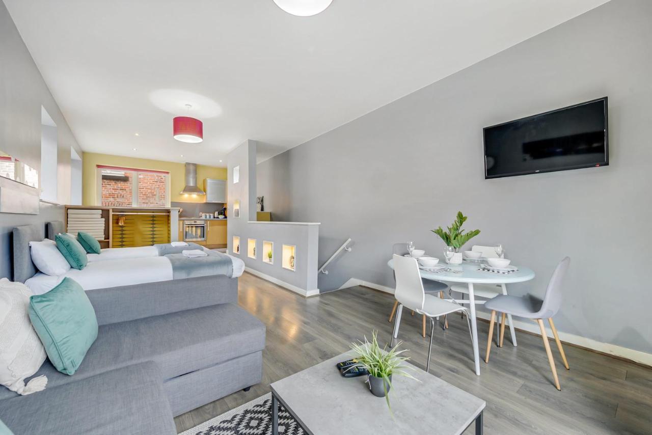 Apartment Host & - Campbell Square Roof Terrace